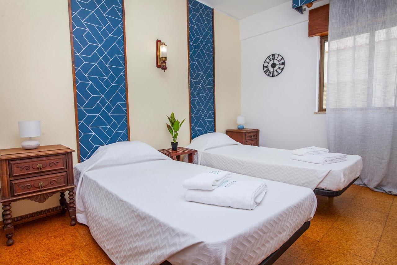 B78 - Fragoso Downtown Apartment Lagos Luaran gambar